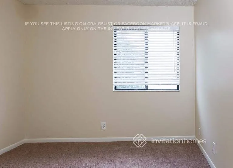 5756 Strawberry Lakes Cir — Photo 17