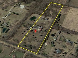 5160 Cochrane Rd, Almont, MI 48003