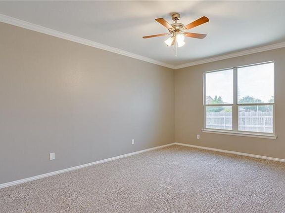 5th image of 603 Mary Wilson Dr