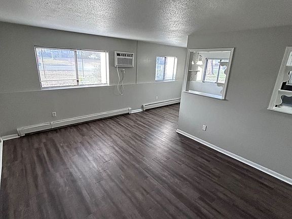 4th image of 923-929 Hardwick Dr SE #923