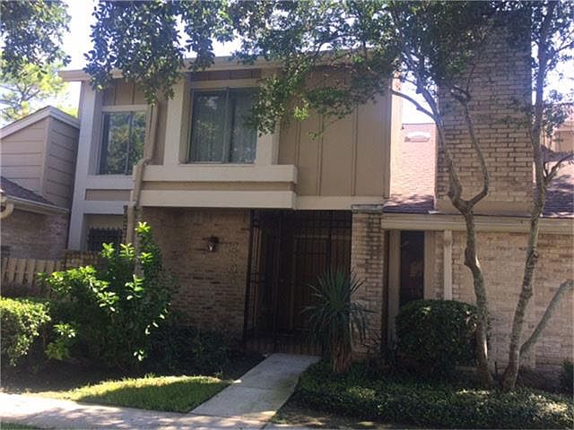 1st image of 2305 Crescent Park Dr #272
