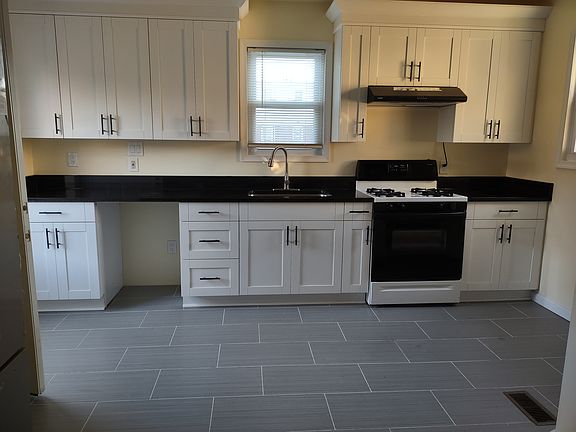 2nd image of 109 Rogers Ave
