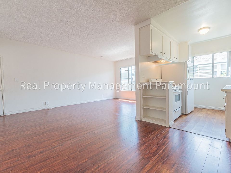1st image of 6123 Romaine St #6