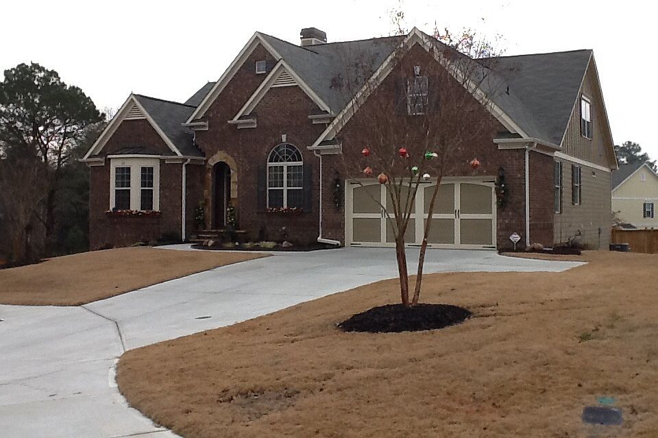 GREAT curb appeal!!!