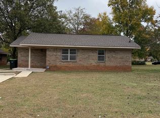 102 Elm Ct NE, Decatur, AL 35601