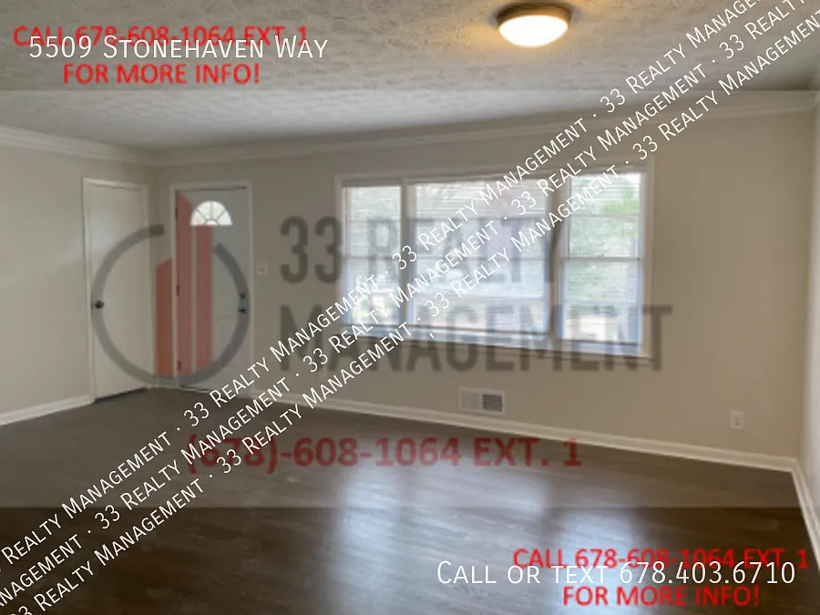 Charming All-Brick 4br/3ba Ranch In Stone Mountain — Photo 2
