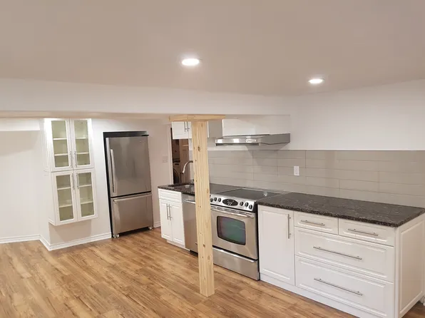 238 Byron Ave #1, Ottawa, ON K1Z 6Y8
