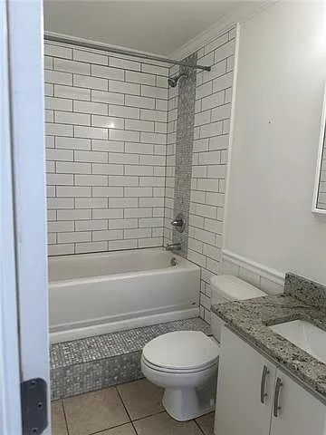 704 S Cypress St #B — Photo 6