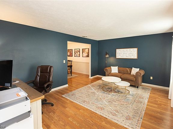 3rd image of 2236 Violet Ct