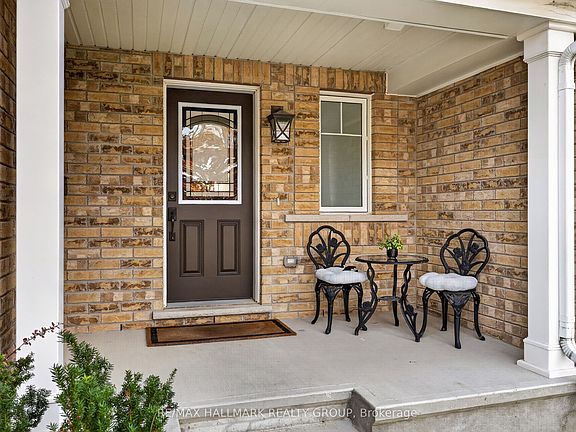 3rd image of 792 Mayfly Cres