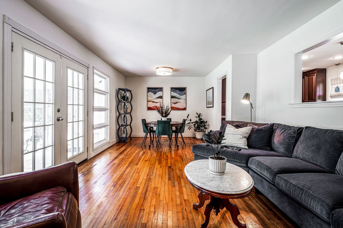 next background image