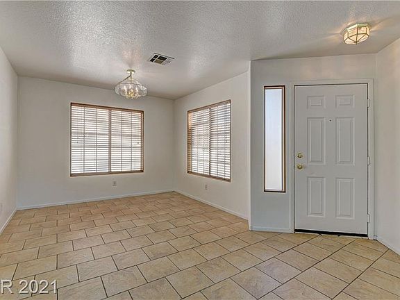 4th image of 8136 Broken Spur Ln