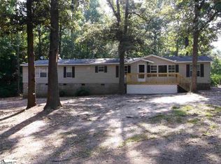 161 Currys Lake Cir, Gray Court, SC 29645