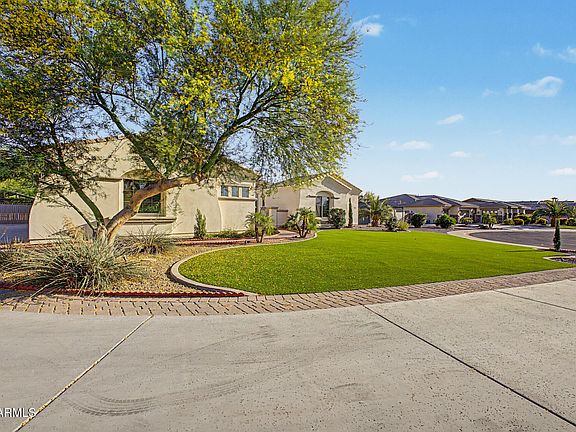 3rd image of 3155 E BLACKHAWK Court