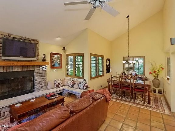 5th image of 1075 Powderhorn Ct
