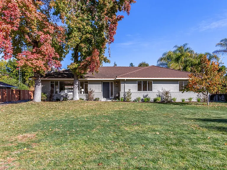 1755 Mora Ct — Photo 11