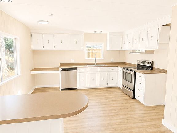 3rd image of 2040 Nougat Ct SE