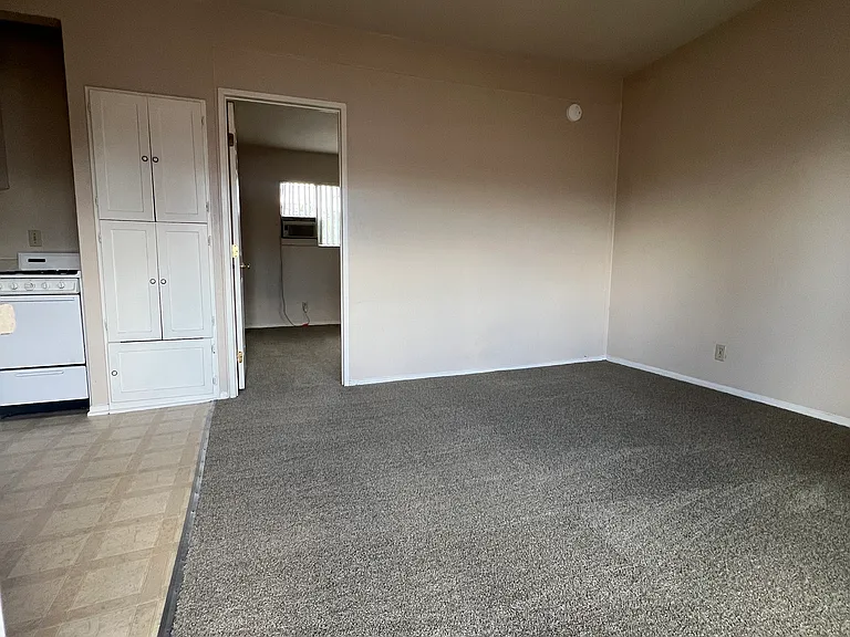 5822 Kingman Ave #H — Photo 10