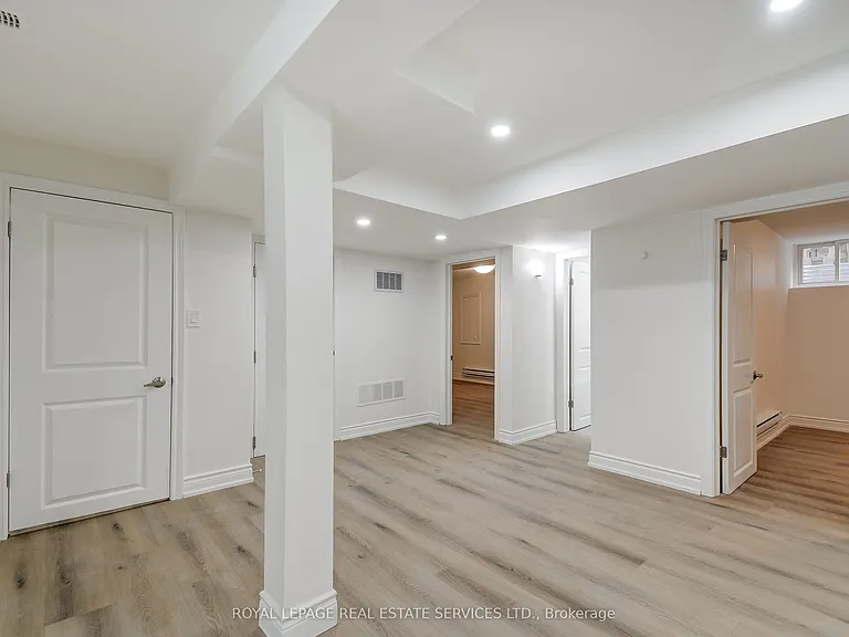 277 Mississaga St #LOWER — Photo 18