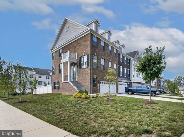 10851 Foxtrot Cir, Upper Marlboro, MD 20772