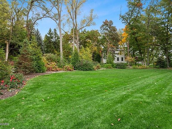 3rd image of 603 Marquette Dr