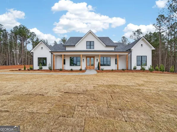 2020 Clearwater Dr, White Plains, GA 30678