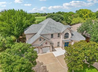 148 Broadmoor St, Meadowlakes, TX 78654