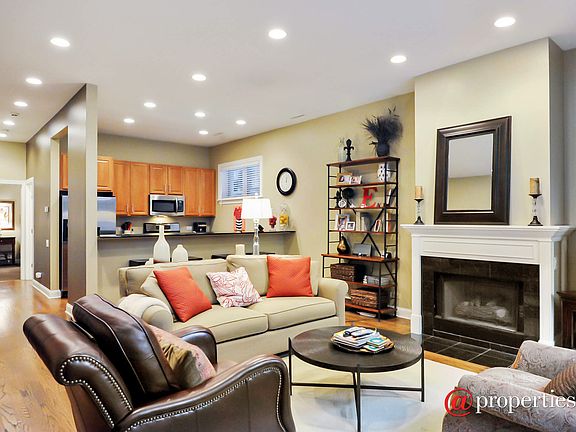 Kitchen / Living Room