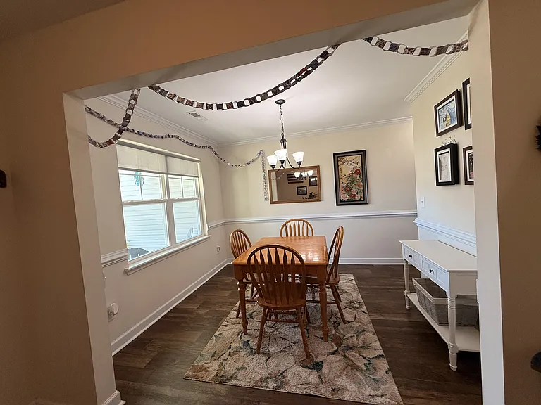 305 Agatha Ct — Photo 3