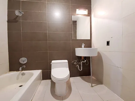 Rented by Cheskel Meisels, LREB | media 4