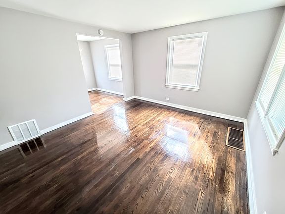5th image of 14223 Mackinaw St