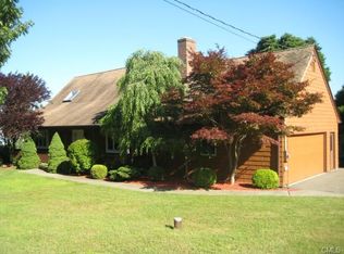 10 Soundridge Rd, Shelton, CT 06484