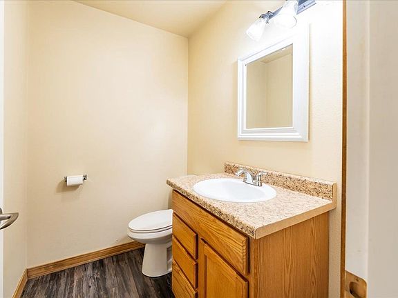 5th image of 150 S Grange Hall Rd