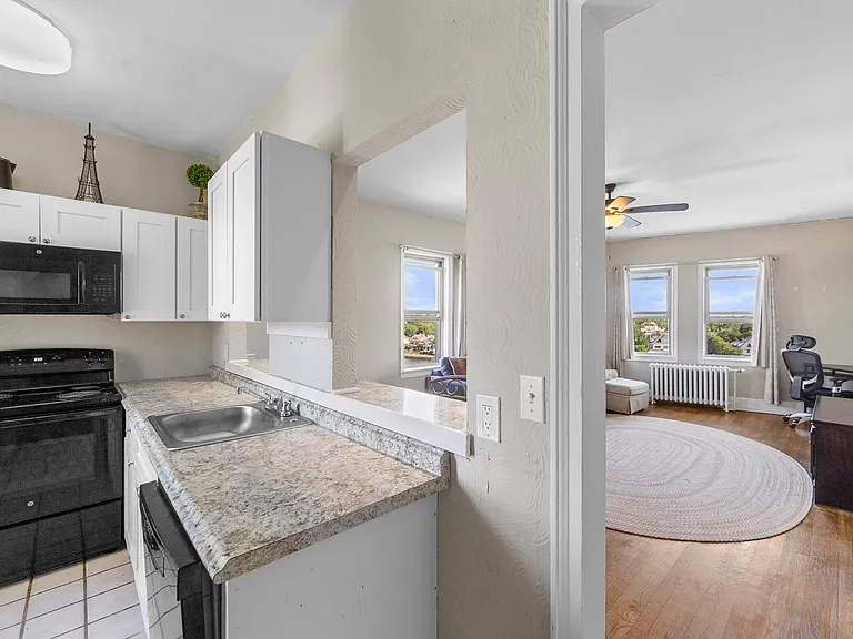 400 Deal Lake Dr #7H — Photo 11