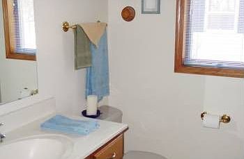 2nd image of 706 Richardson Ave