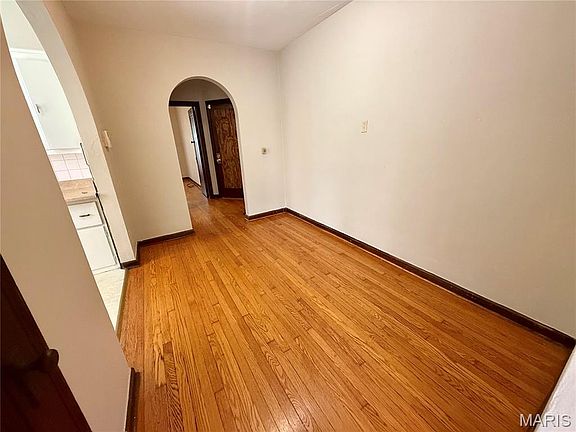5th image of 3914 Chippewa St