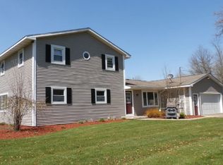 1370 E Beamish Rd, Midland, MI 48642