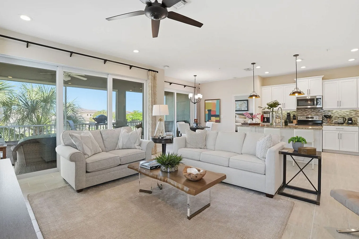 2 bed, 2.0 bath, 1657 sqft, $4,560 — Photo 2