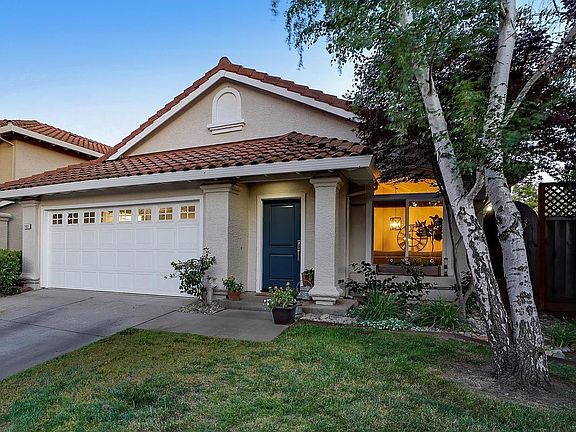 3rd image of 1922 Alta Mesa Ct