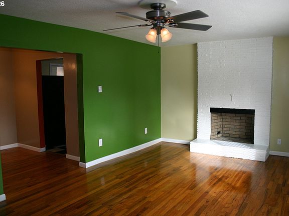 5th image of 13107 SE 21st Ave