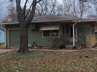 106 E Howard St, Girard, KS 66743