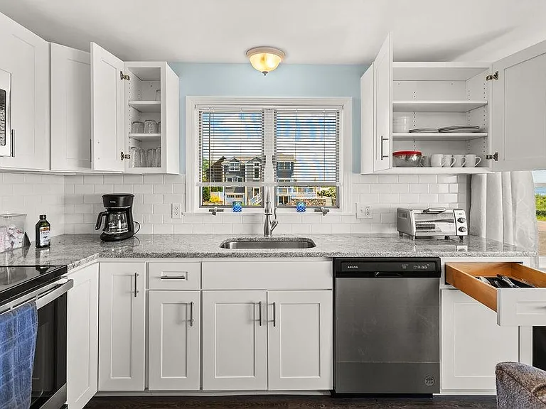 911 Ocean Blvd #8 — Photo 12