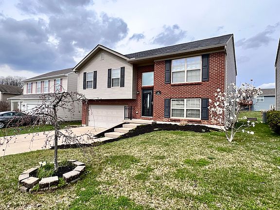 2nd image of 131 Arlington Ct