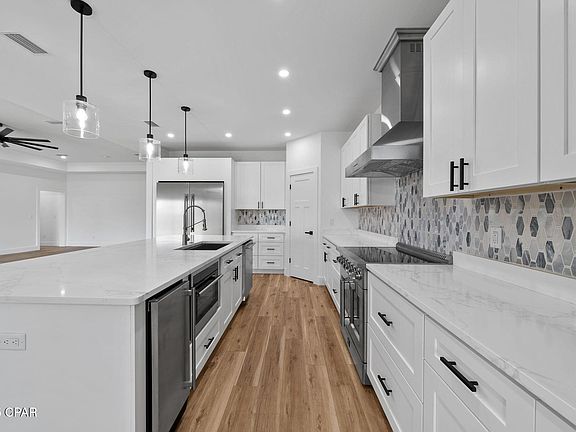 5th image of 1306 E 26th St