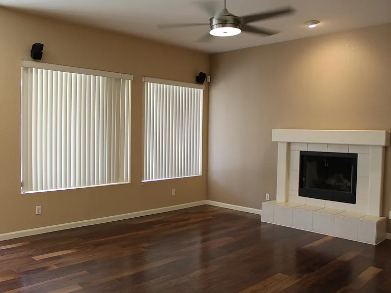 5435 W Buffalo St — Photo 6