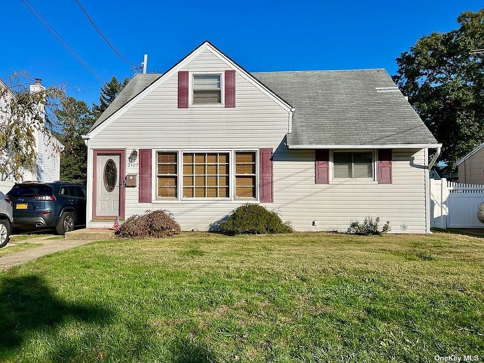 2107 Beech Street, Wantagh, NY 11793 Zillow