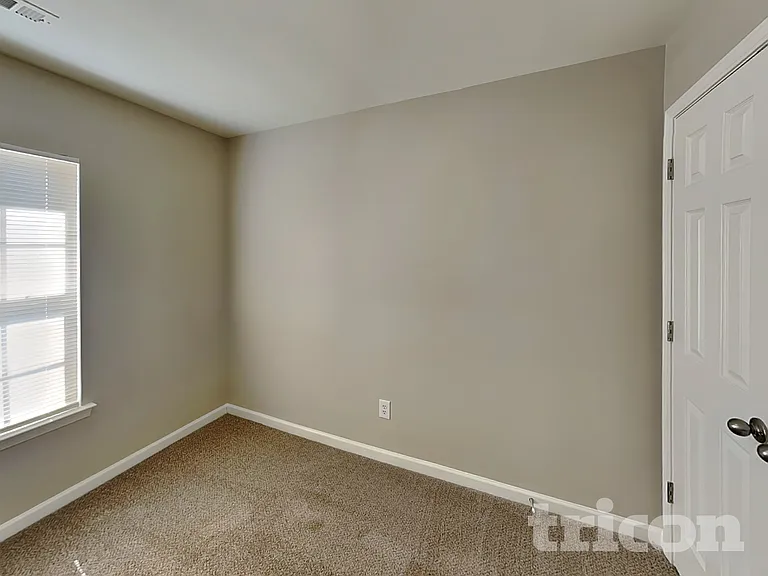 8000 McGarry Trl — Photo 13