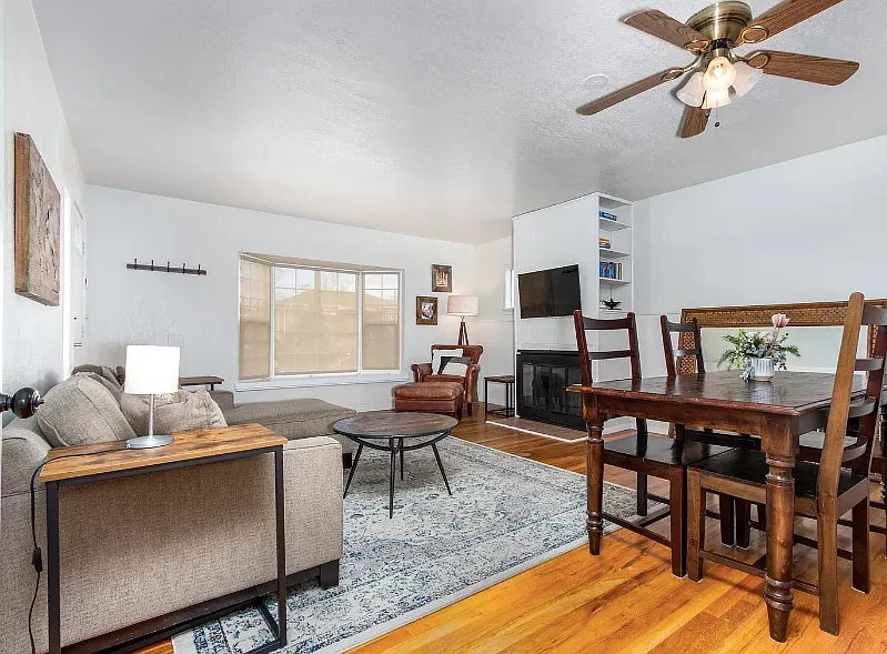 4 bed, 1800 sqft, $4,000 — Photo 3
