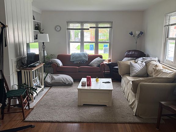 2nd image of 2025 Bretton Pl