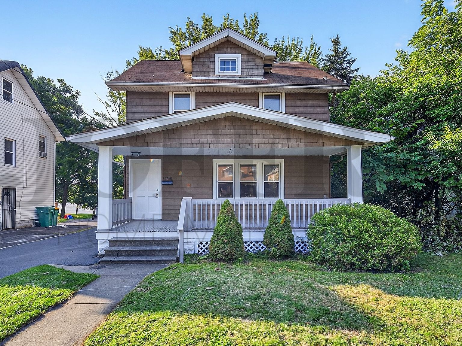15748 Friend Ave, Maple Heights, OH 44137 | Zillow